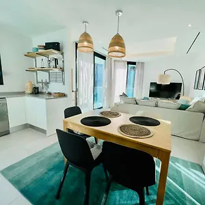 a-brand-new-apartment-60m-from-the-ocean.adeje-hotels.com/