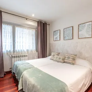 Amplio Y Acogedor Junto A Plaza Zabalburu Apartamento
